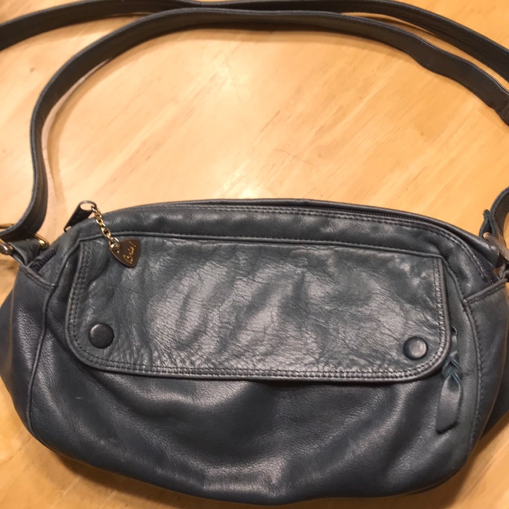 Vintage Brio leather purse...navy blue